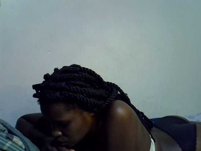 Cute-aliyah live cam on BongaCams