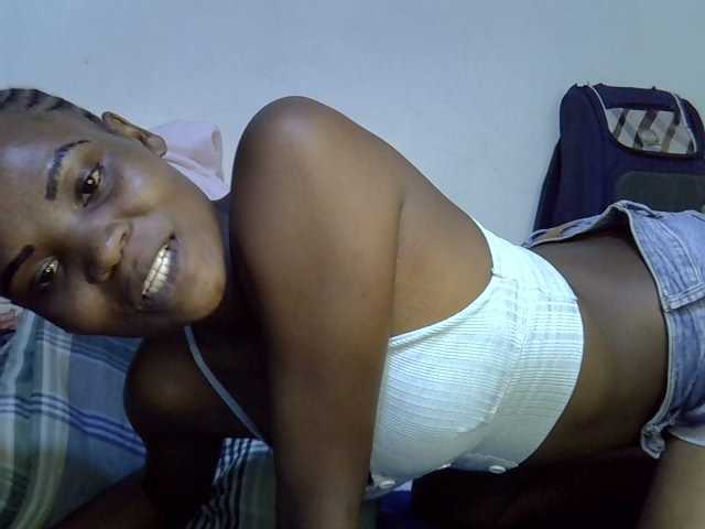 Cute-aliyah live cam on BongaCams