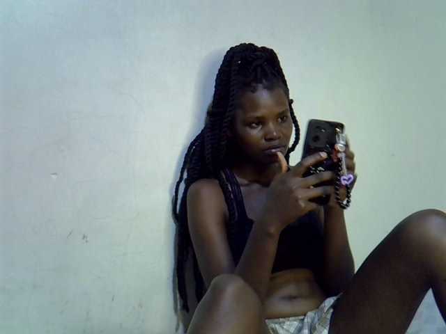 Cute-aliyah live cam on BongaCams