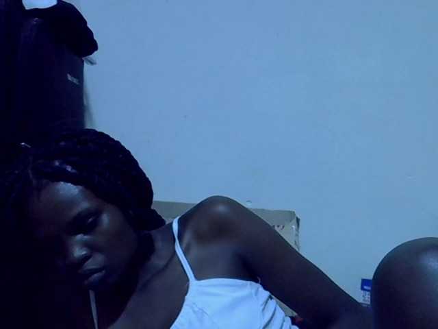 Cute-aliyah live cam on BongaCams