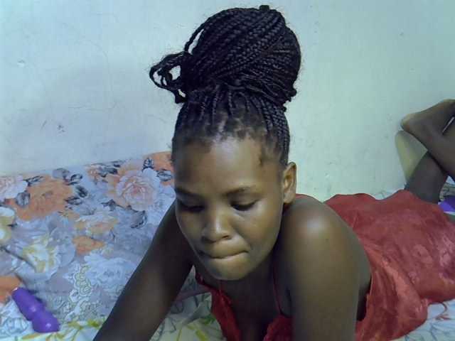 Cute-aliyah live cam on BongaCams