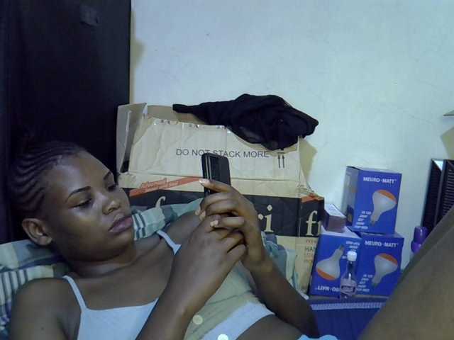 Cute-aliyah live cam on BongaCams