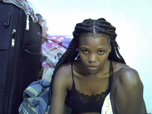 Cute-aliyah live cam on BongaCams