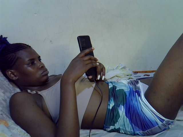 Cute-aliyah live cam on BongaCams