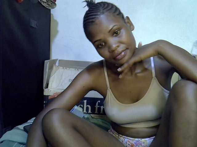 Cute-aliyah live cam on BongaCams