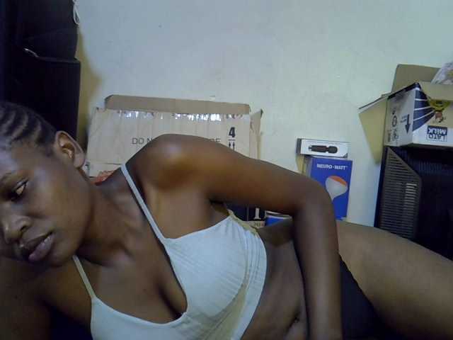 Cute-aliyah live cam on BongaCams