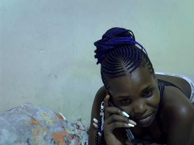 Cute-aliyah live cam on BongaCams