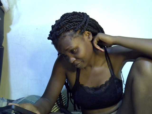 Cute-aliyah live cam on BongaCams