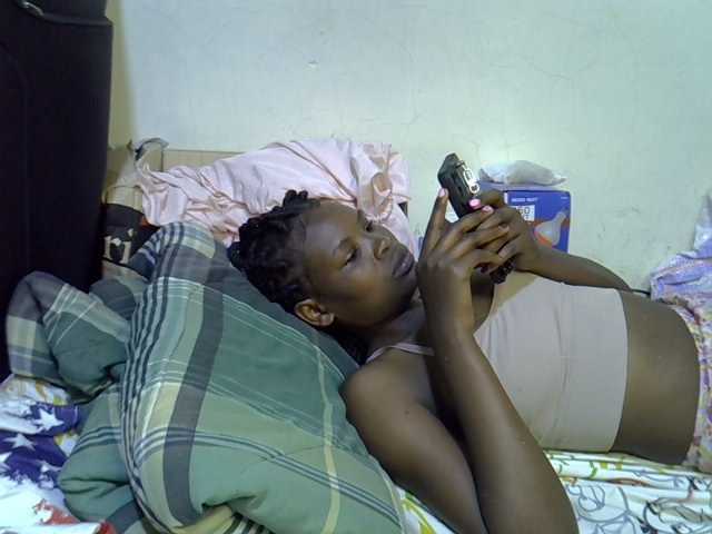 Cute-aliyah live cam on BongaCams