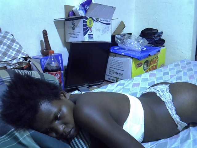 Cute-aliyah live cam on BongaCams