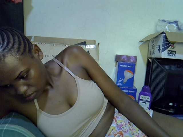 Cute-aliyah live cam on BongaCams