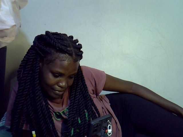 Cute-aliyah live cam on BongaCams