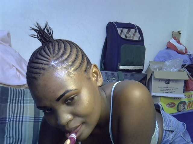 Cute-aliyah live cam on BongaCams