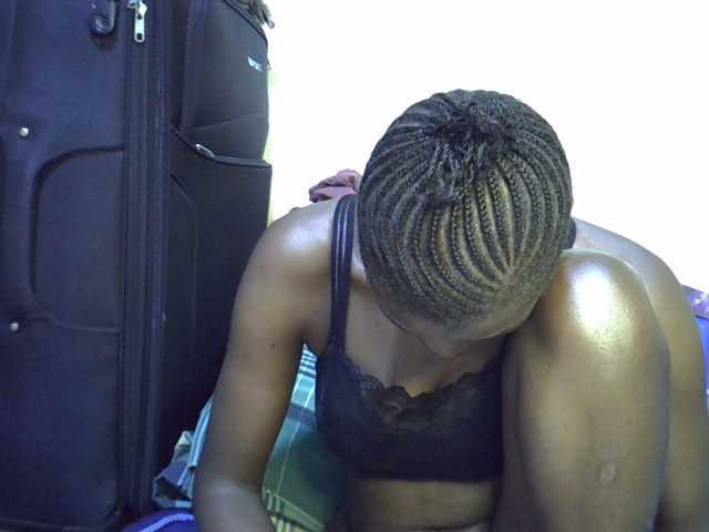 Cute-aliyah live cam on BongaCams