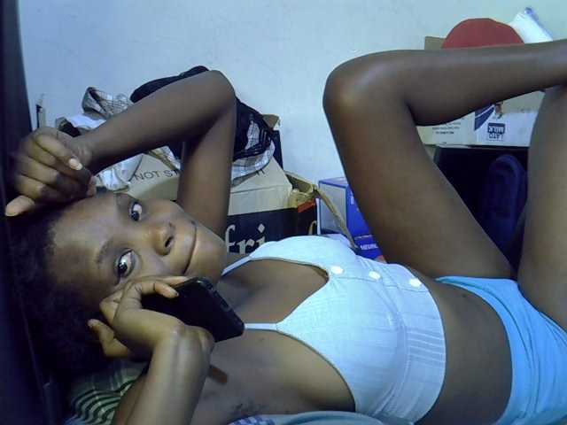 Cute-aliyah live cam on BongaCams