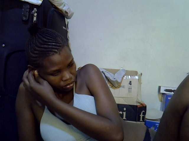 Cute-aliyah live cam on BongaCams