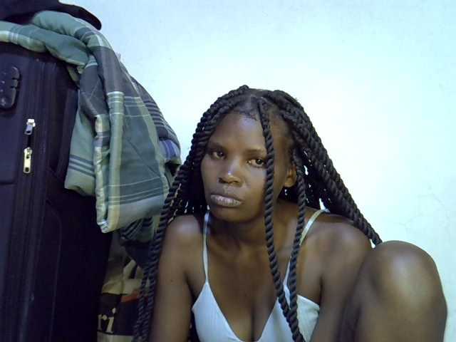 Cute-aliyah live cam on BongaCams
