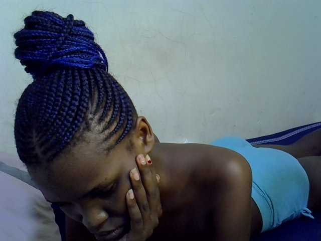 Cute-aliyah live cam on BongaCams