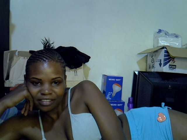 Cute-aliyah live cam on BongaCams