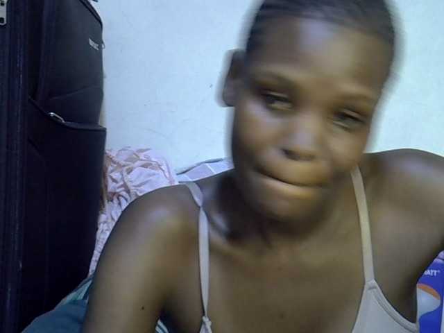 Cute-aliyah live cam on BongaCams