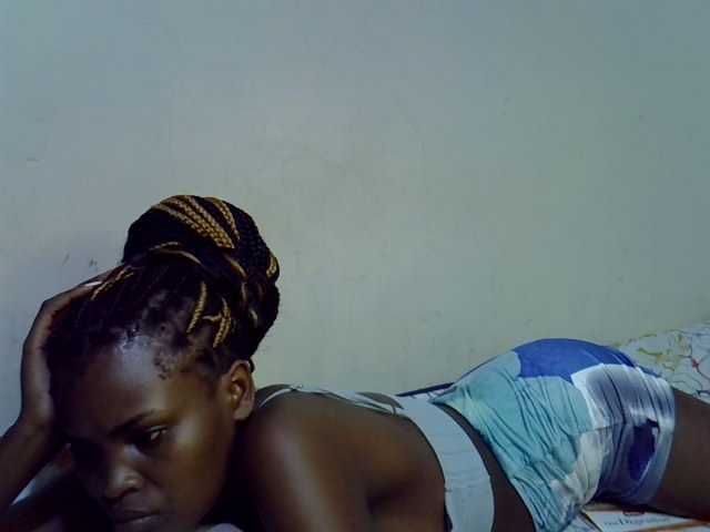 Cute-aliyah live cam on BongaCams