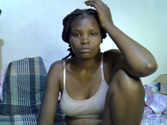 Cute-aliyah live cam on BongaCams