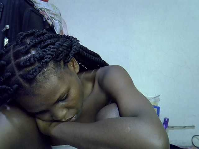 Cute-aliyah live cam on BongaCams