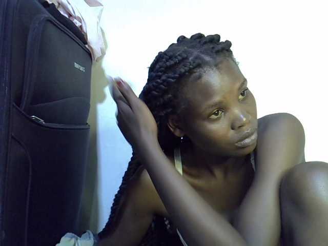Cute-aliyah live cam on BongaCams
