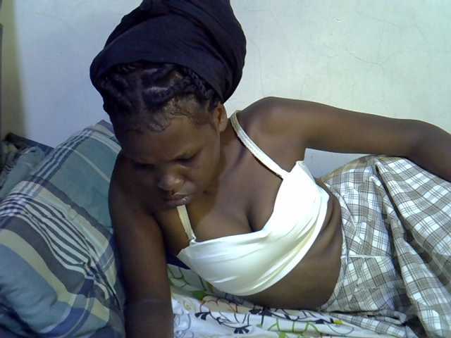 Cute-aliyah live cam on BongaCams