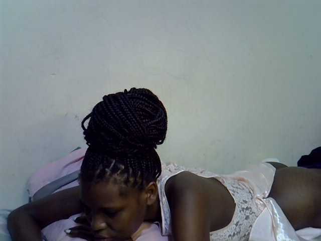 Cute-aliyah live cam on BongaCams