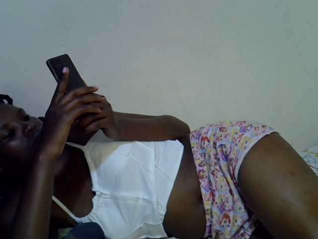 Cute-aliyah live cam on BongaCams