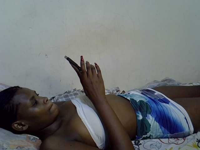 Cute-aliyah live cam on BongaCams