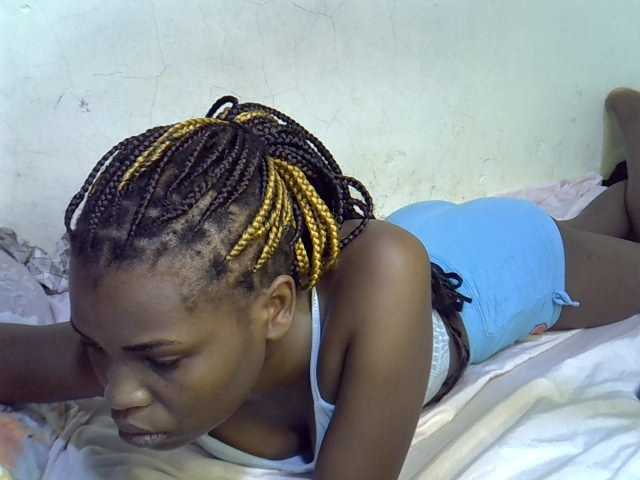 Cute-aliyah live cam on BongaCams