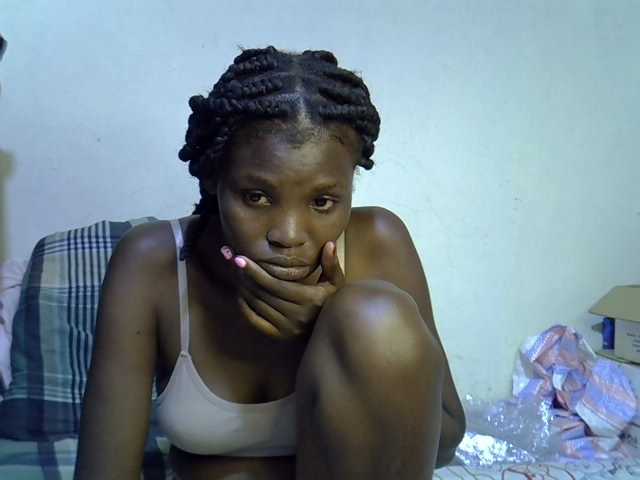 Cute-aliyah live cam on BongaCams