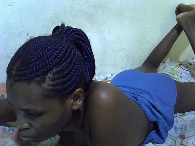 Cute-aliyah live cam on BongaCams