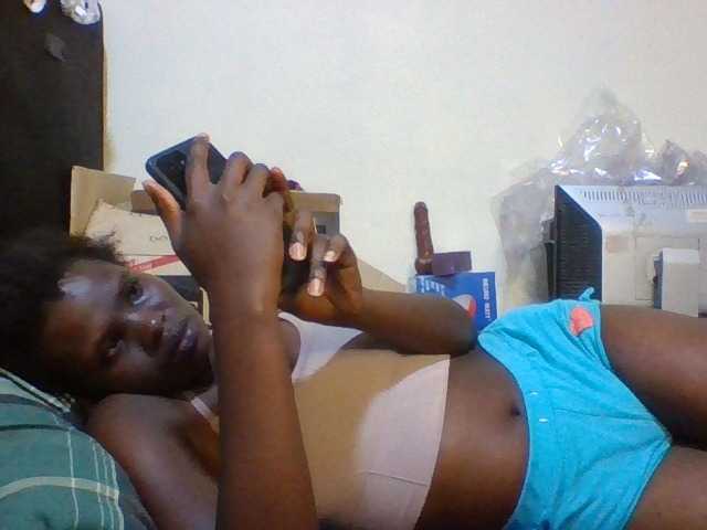 Cute-aliyah live cam on BongaCams