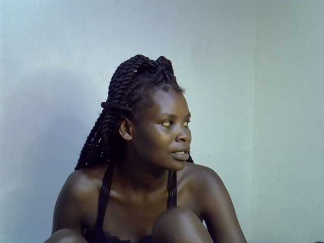 Cute-aliyah live cam on BongaCams