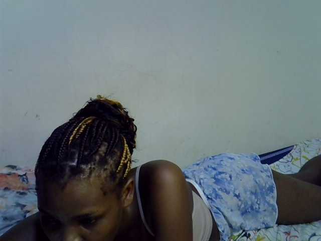 Cute-aliyah live cam on BongaCams
