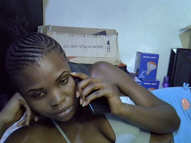 Cute-aliyah live cam on BongaCams
