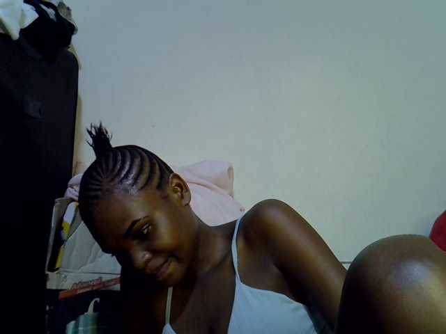 Cute-aliyah live cam on BongaCams