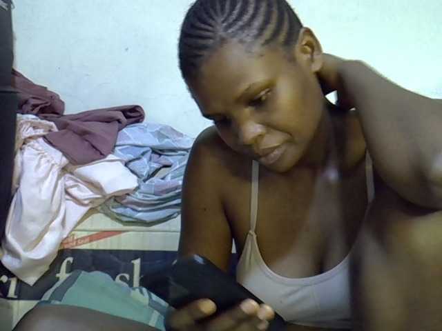 Cute-aliyah live cam on BongaCams