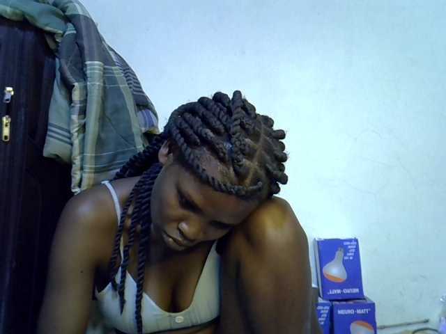 Cute-aliyah live cam on BongaCams