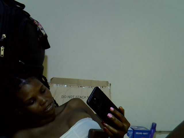 Cute-aliyah live cam on BongaCams