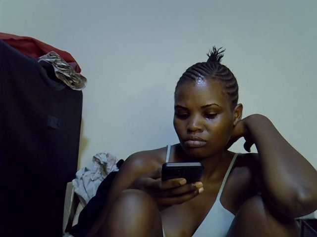 Cute-aliyah live cam on BongaCams