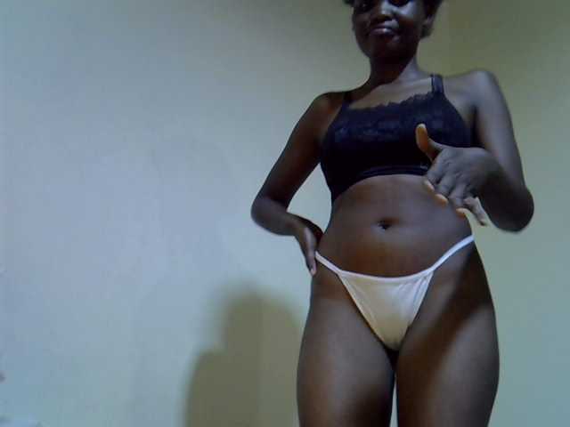 Cute-aliyah live cam on BongaCams