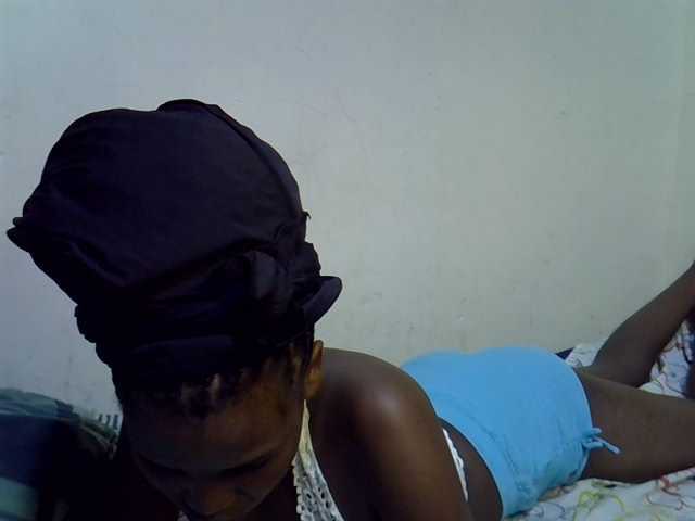 Cute-aliyah live cam on BongaCams