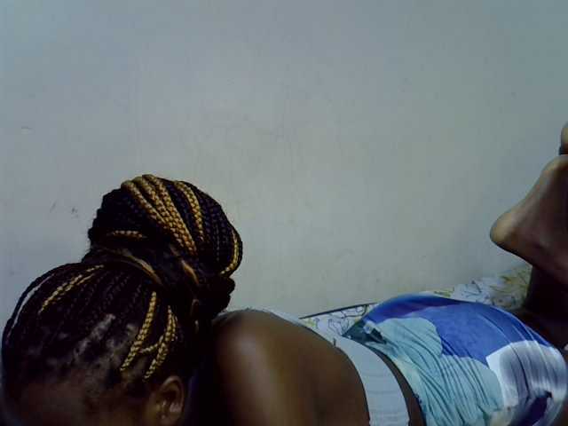 Cute-aliyah live cam on BongaCams