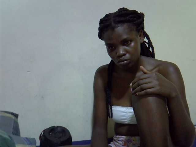 Cute-aliyah live cam on BongaCams