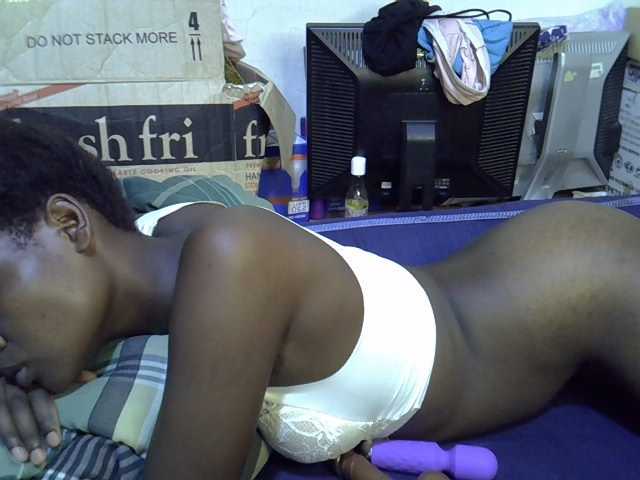 Cute-aliyah live cam on BongaCams