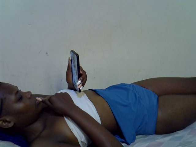 Cute-aliyah live cam on BongaCams